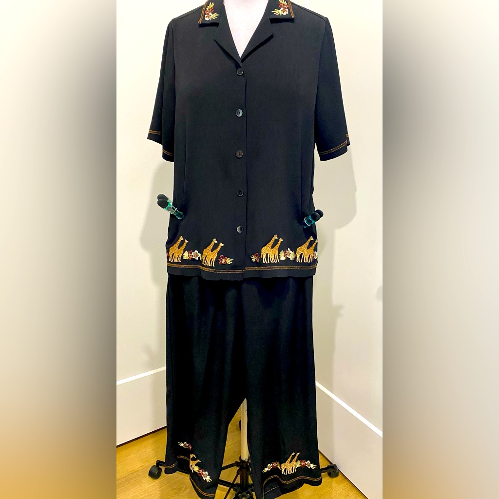 Vintage 80's Bonworth Safari Embroidered Capri Pant Set |Size L/Xl